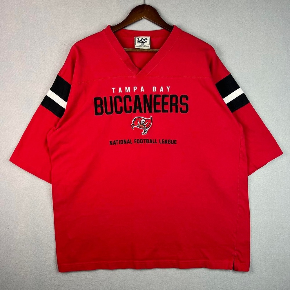 Vintage Tampa Bay Buccaneers NFL Football Red Tee Shirt XL